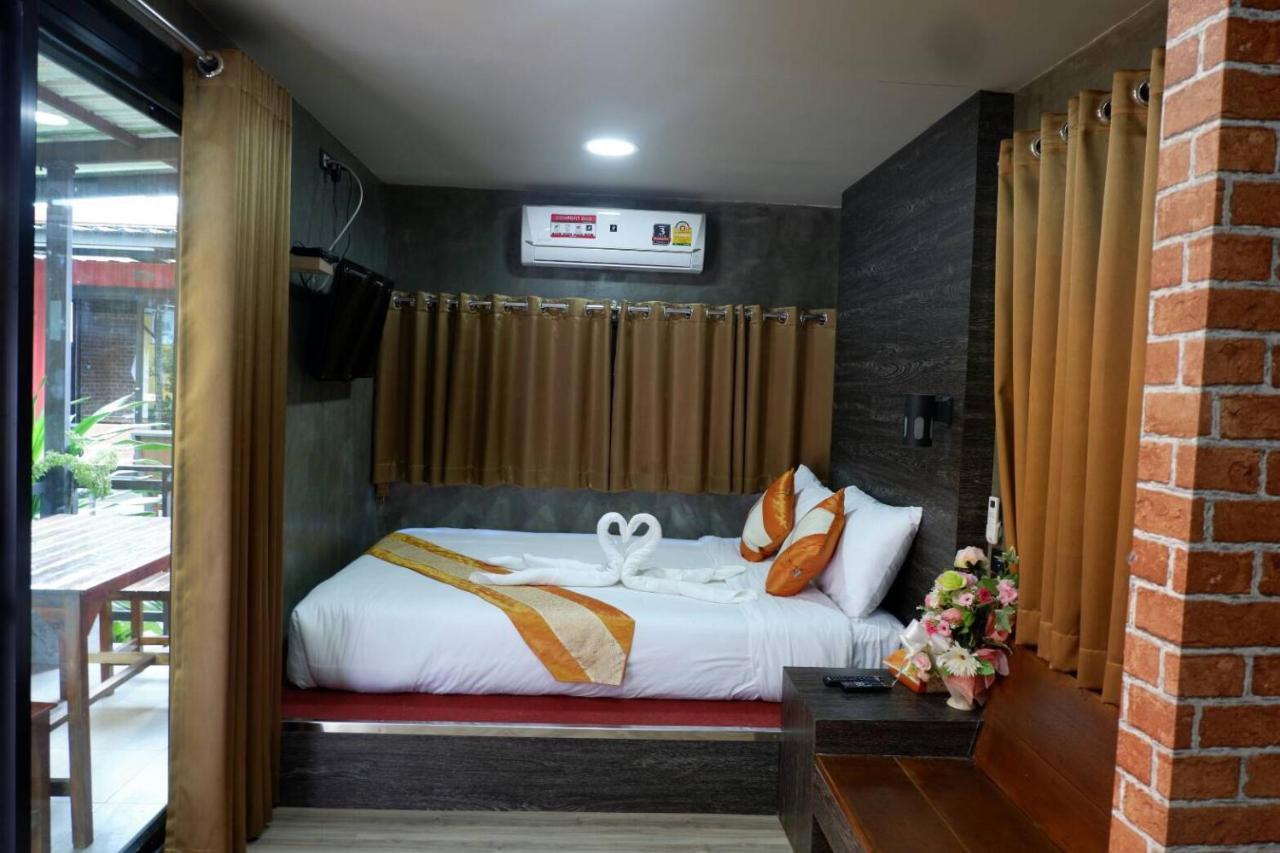 Amazon Resort Surat Thani Exterior photo